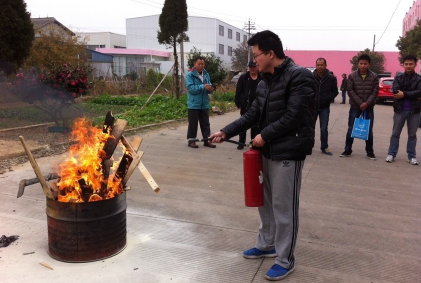 高壓柱塞泵    高壓清洗機    高壓微霧機